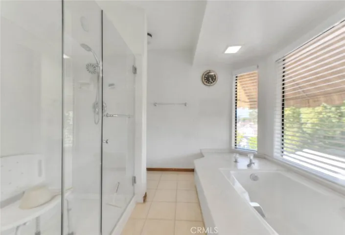 16 Sunset Ridge, Pomona, California 91766