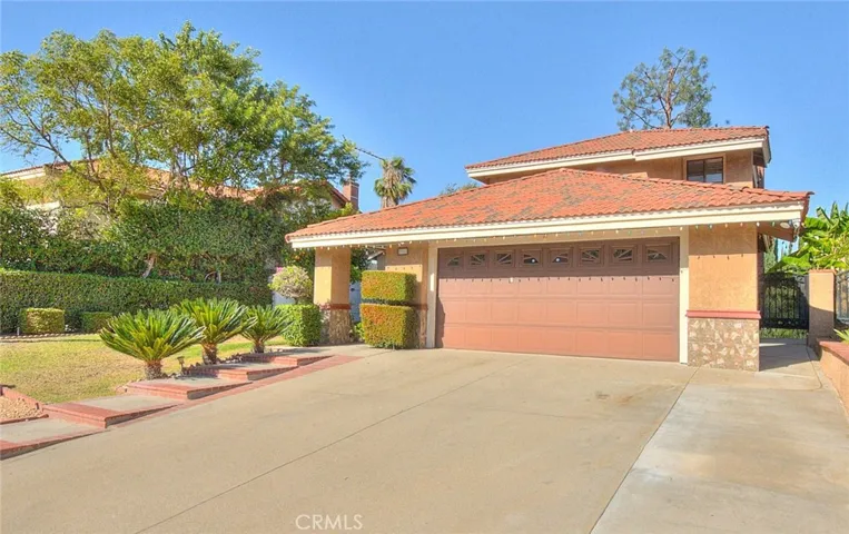 16 Sunset Ridge, Pomona, California 91766