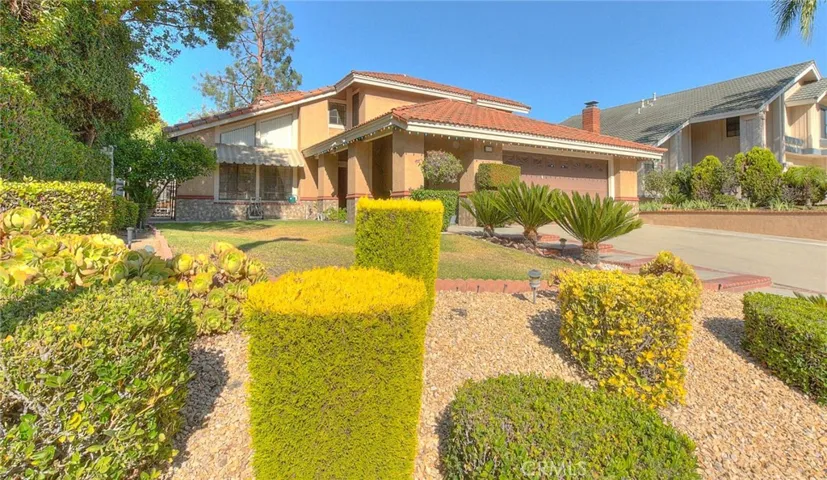 16 Sunset Ridge, Pomona, California 91766
