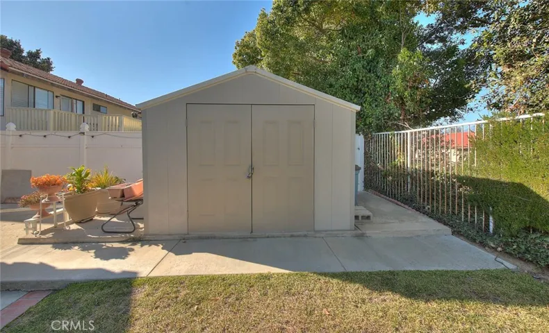 16 Sunset Ridge, Pomona, California 91766