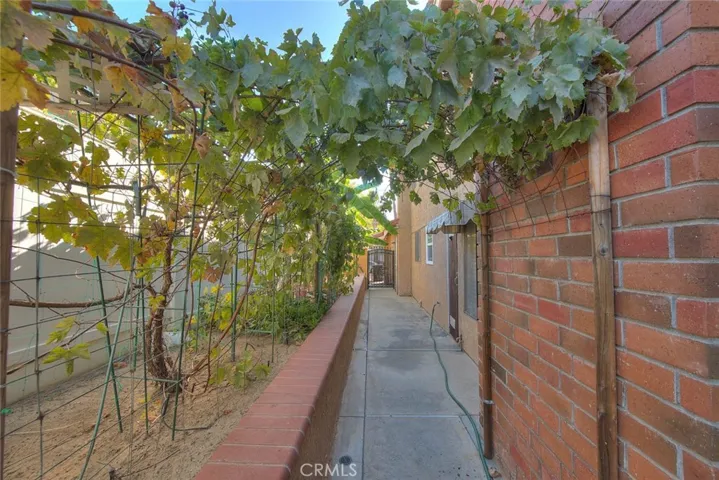 16 Sunset Ridge, Pomona, California 91766