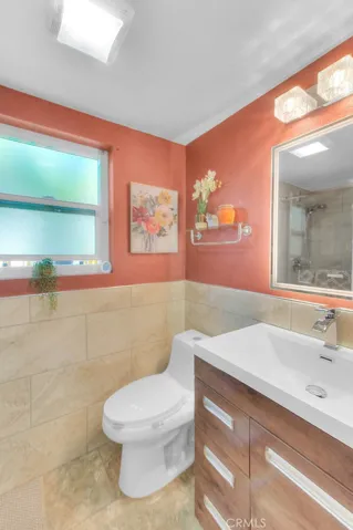 16 Sunset Ridge, Pomona, California 91766