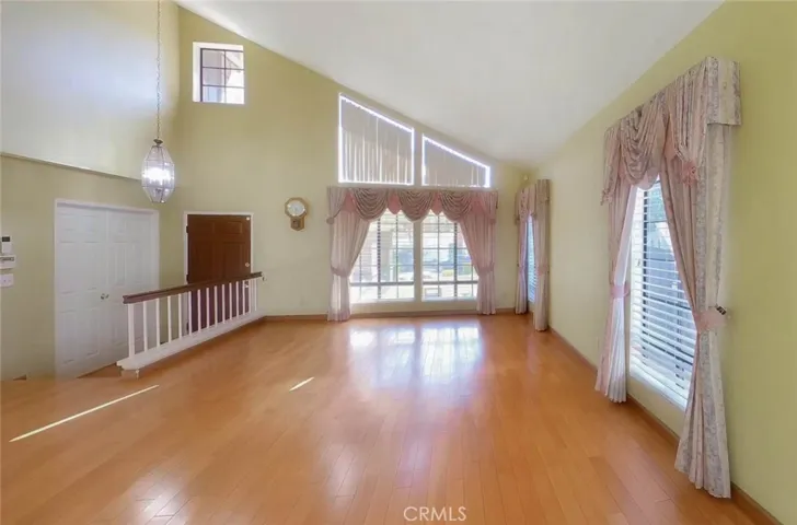 16 Sunset Ridge, Pomona, California 91766
