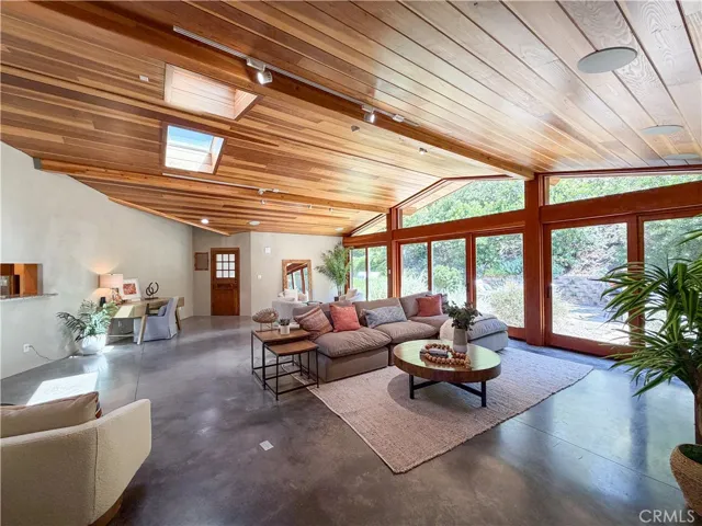 2 Chuckwagon, Rolling Hills, California 90274