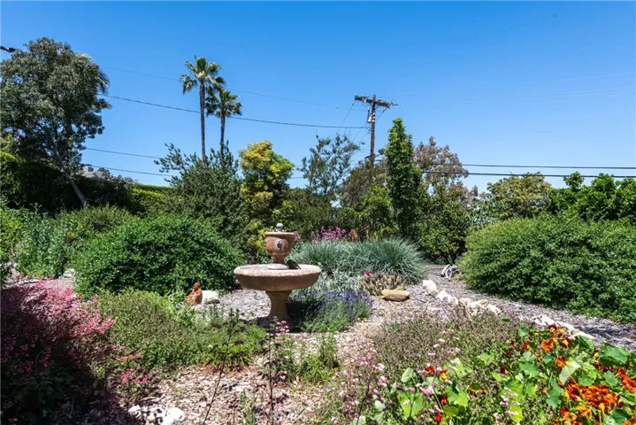 2 Chuckwagon, Rolling Hills, California 90274