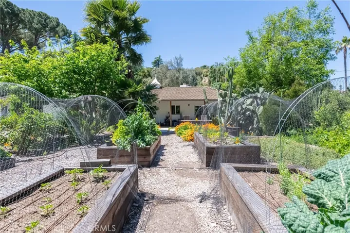 2 Chuckwagon, Rolling Hills, California 90274