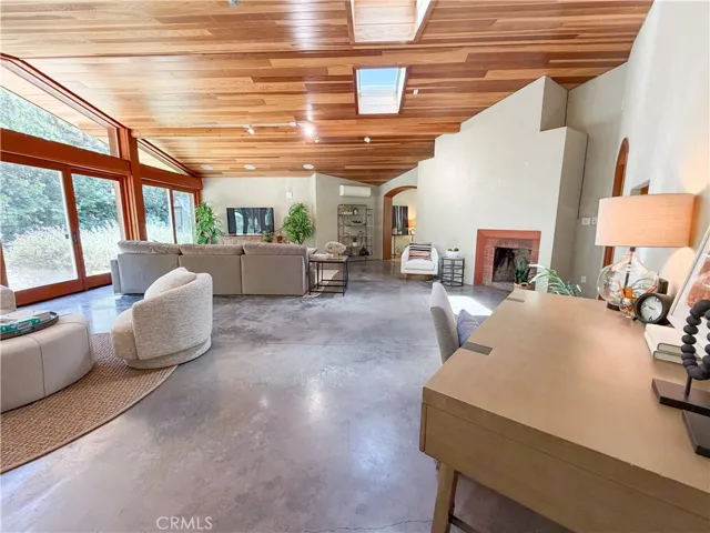 2 Chuckwagon, Rolling Hills, California 90274