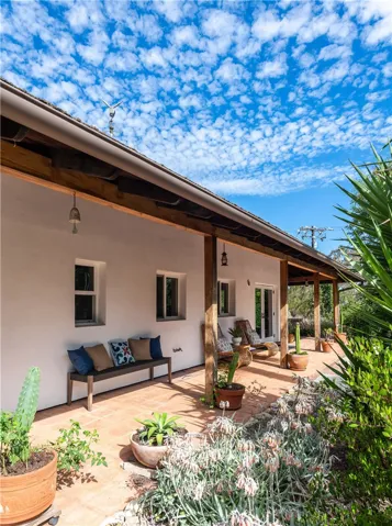 2 Chuckwagon, Rolling Hills, California 90274