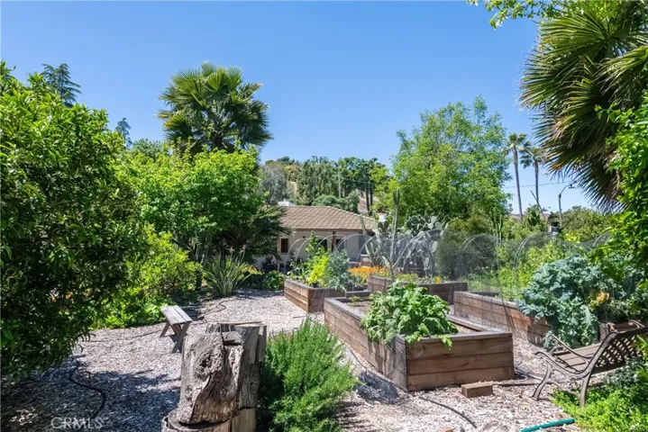 2 Chuckwagon, Rolling Hills, California 90274