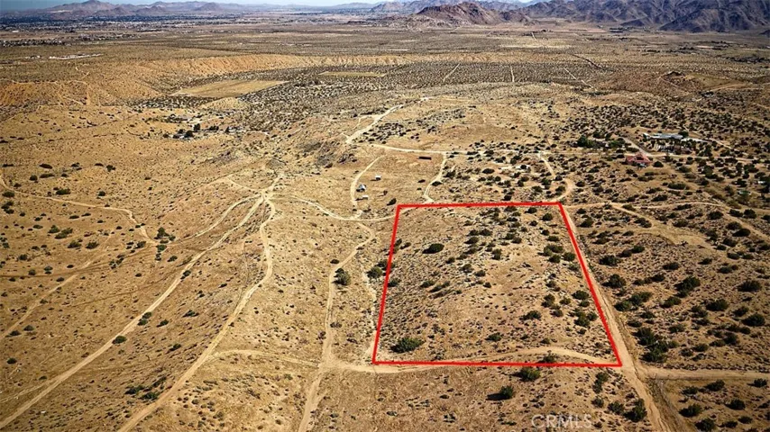 25200 Mountain View Road, Apple Valley, California 92308