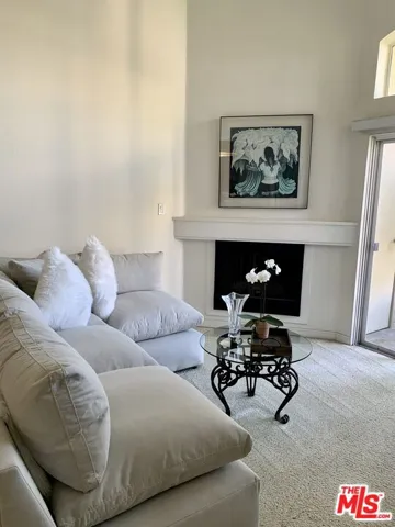 5535 Canoga Avenue 319, Woodland Hills, California 91367