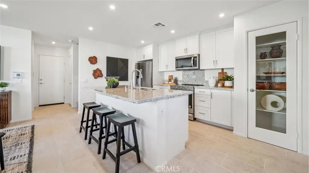 MODEL HOME