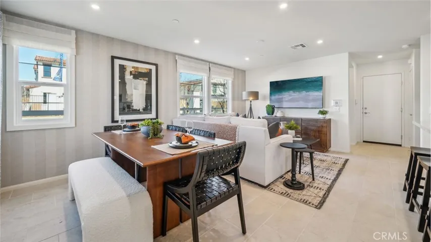 MODEL HOME