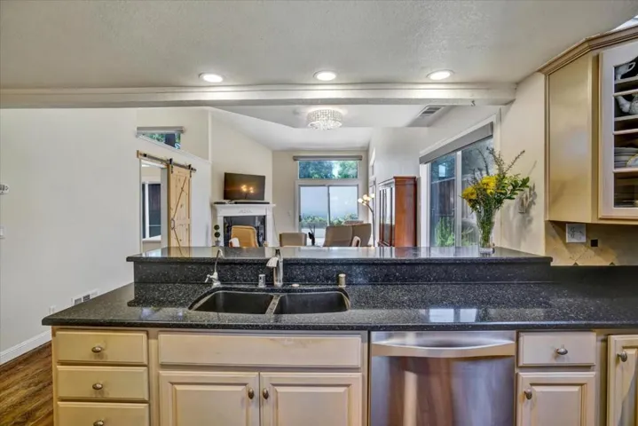 1529 Trimingham Drive, Pleasanton, California 94566