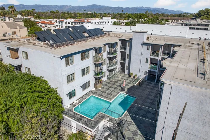 4441 Woodman Avenue 204, Sherman Oaks, California 91423