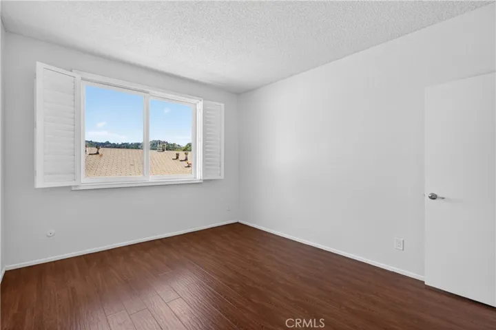 4441 Woodman Avenue 204, Sherman Oaks, California 91423