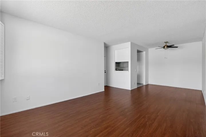 4441 Woodman Avenue 204, Sherman Oaks, California 91423