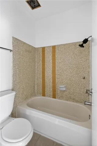 4441 Woodman Avenue 204, Sherman Oaks, California 91423