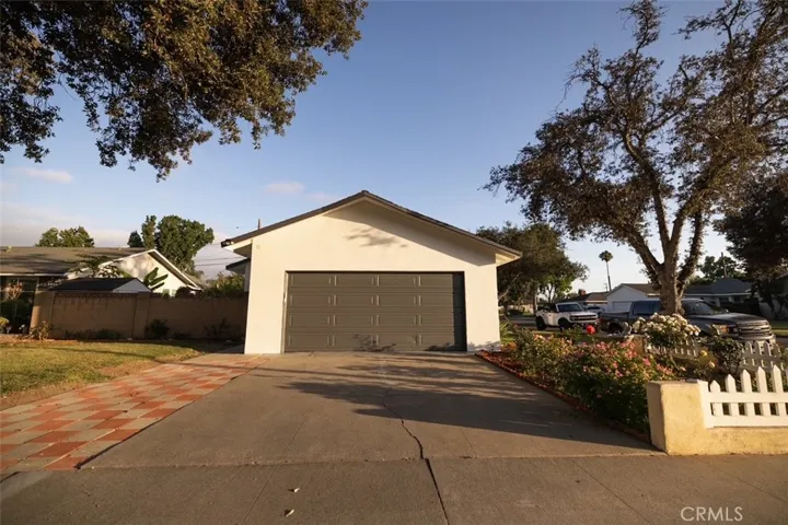 1922 Meriday, Santa Ana, California 92706