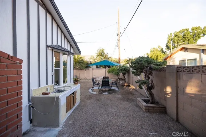 1922 Meriday, Santa Ana, California 92706