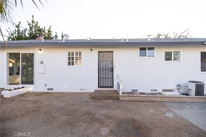 1922 Meriday, Santa Ana, California 92706