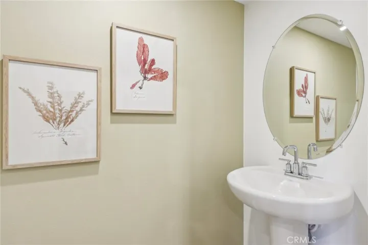 MODEL HOME