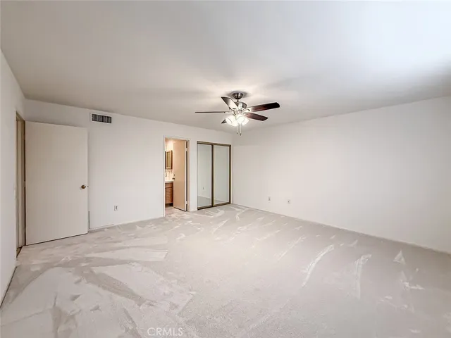 18100 Burbank Boulevard 24, Tarzana, California 91356