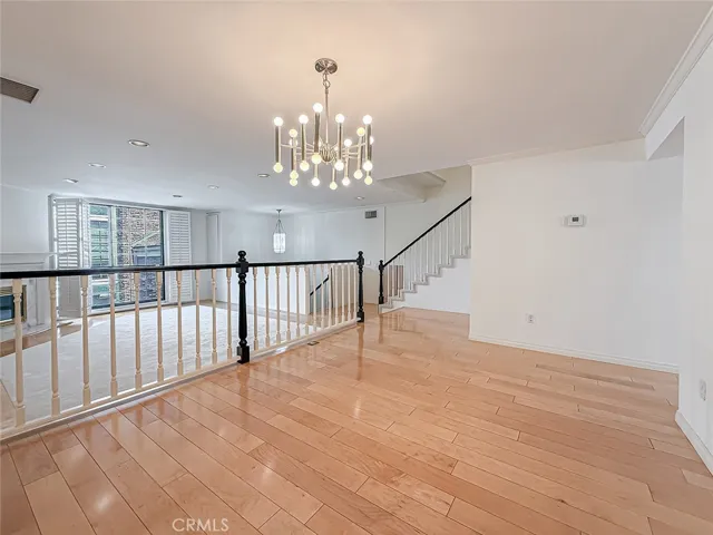 18100 Burbank Boulevard 24, Tarzana, California 91356