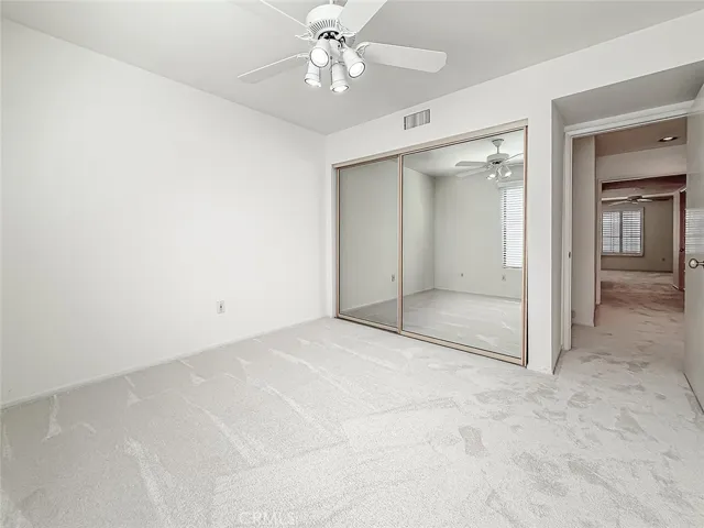 18100 Burbank Boulevard 24, Tarzana, California 91356