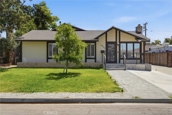 4532 Graywood Avenue, Long Beach, California 90808