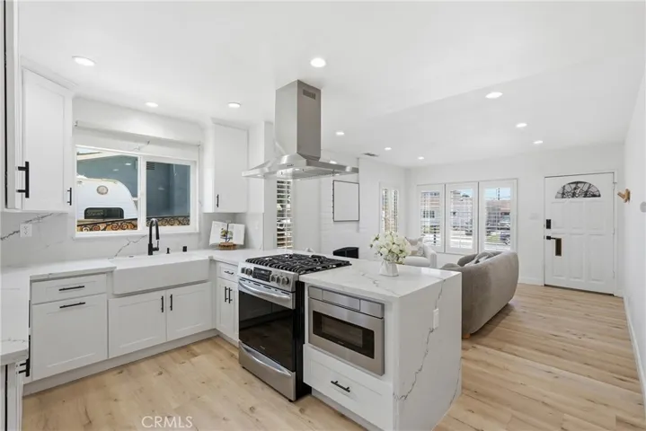 4532 Graywood Avenue, Long Beach, California 90808