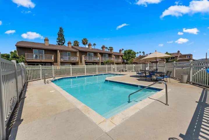 988 E Main St E, El Cajon, California 92021