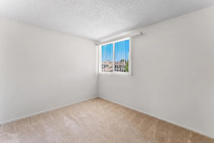 988 E Main St E, El Cajon, California 92021
