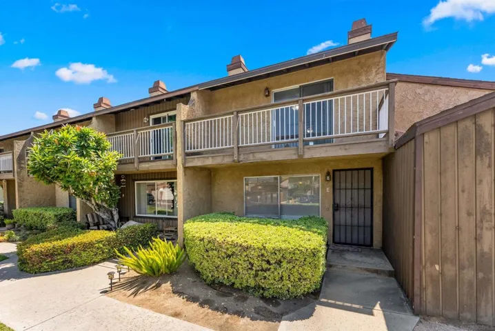 988 E Main St E, El Cajon, California 92021