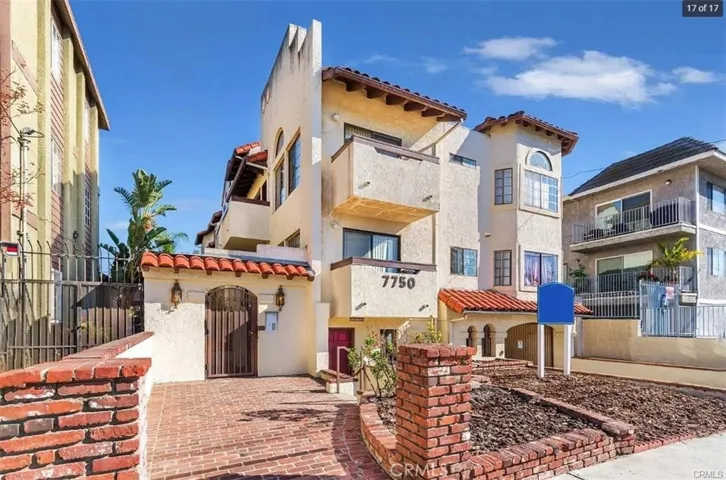 7750 Laurel Canyon Boulevard 5, North Hollywood, California 91605