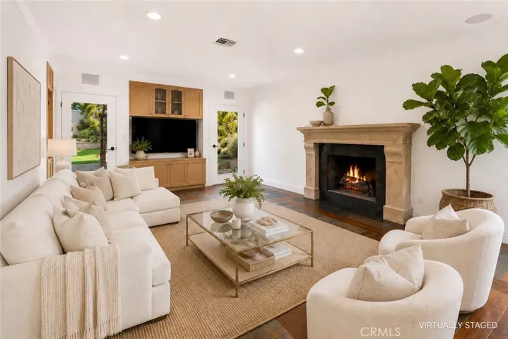 26096 Adamor Road, Calabasas, California 91302