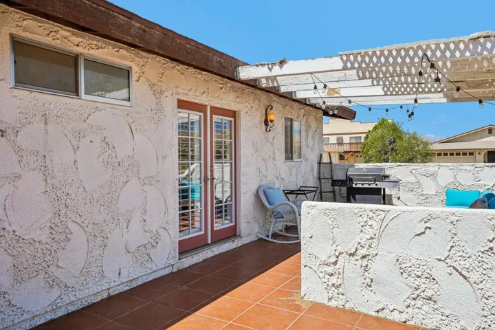 28-web-or-mls-Warren Vista Ave-S1706-028