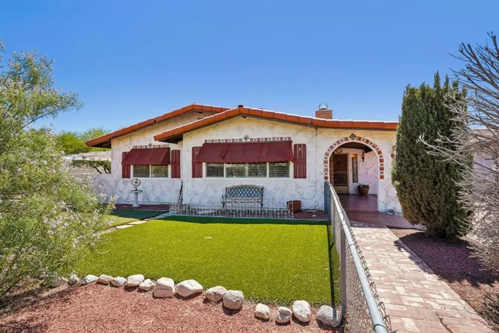 1-web-or-mls-Warren Vista Ave-S1706-001