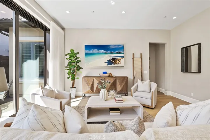 130 Donati, Irvine, California 92602