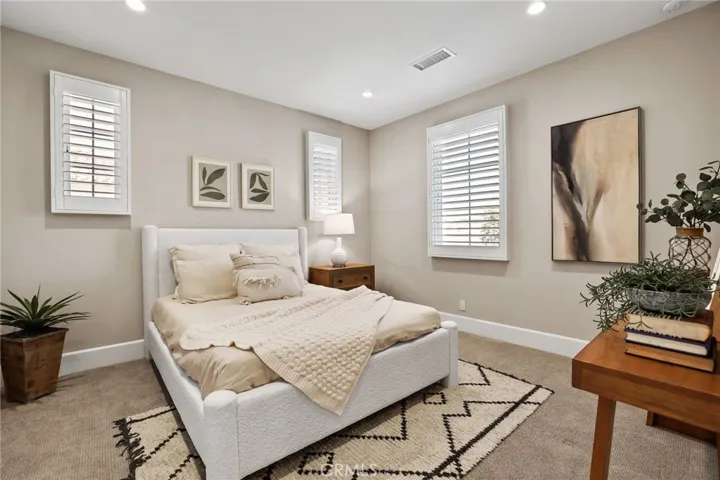 130 Donati, Irvine, California 92602
