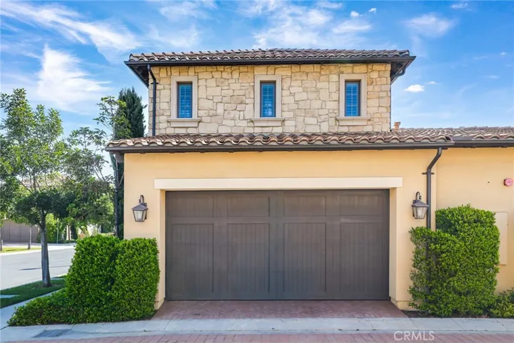 130 Donati, Irvine, California 92602