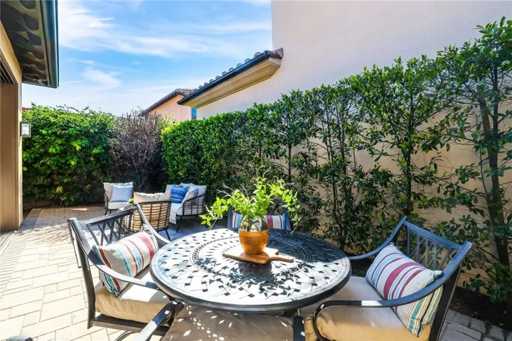 130 Donati, Irvine, California 92602