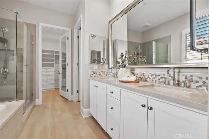 130 Donati, Irvine, California 92602