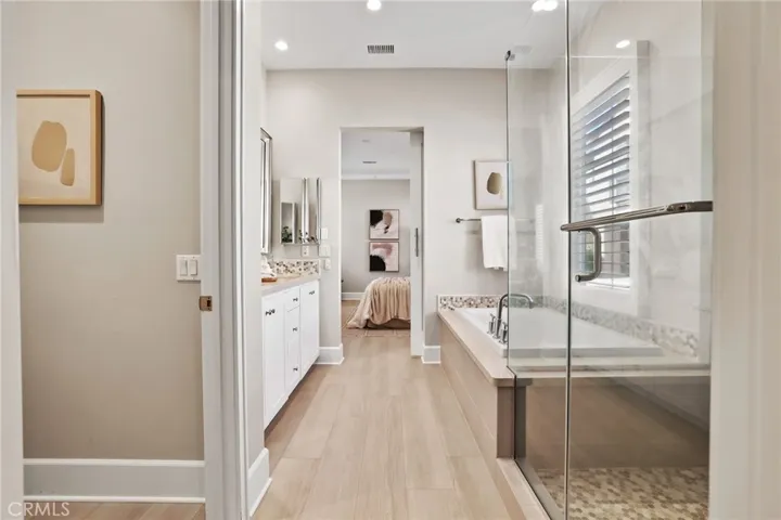 130 Donati, Irvine, California 92602