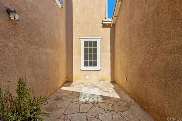 2990 Burnet Drive, Escondido, California 92027