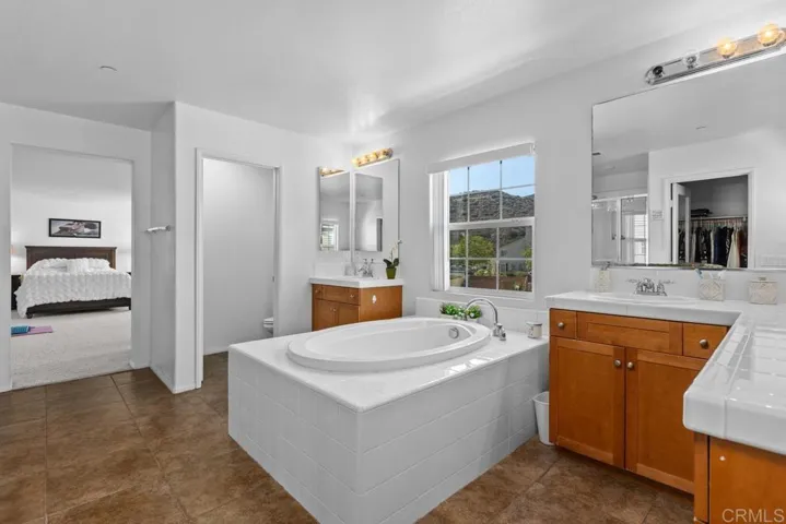 2990 Burnet Drive, Escondido, California 92027
