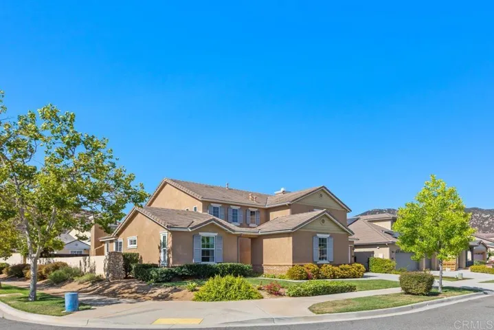 2990 Burnet Drive, Escondido, California 92027