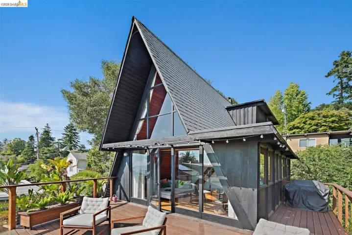 1357 Glendale Ave, Berkeley, California 94708