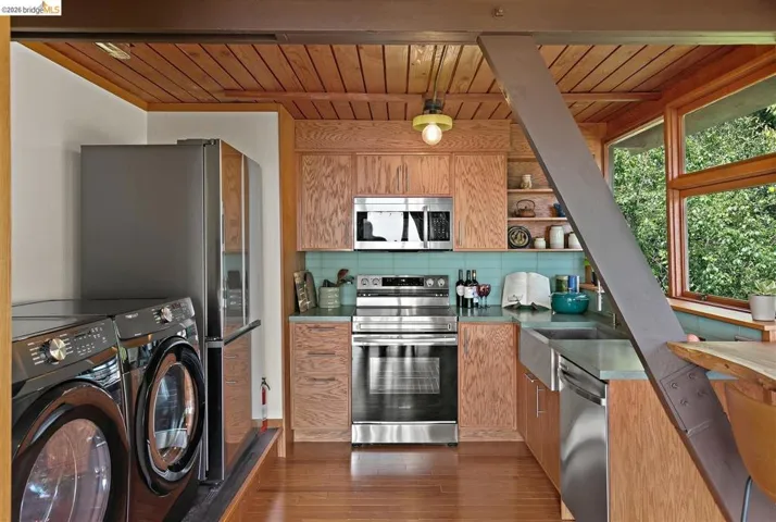 1357 Glendale Ave, Berkeley, California 94708
