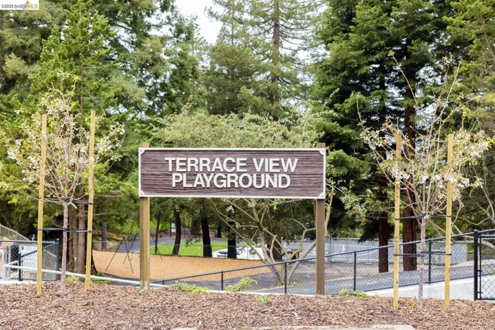 1357 Glendale Ave, Berkeley, California 94708
